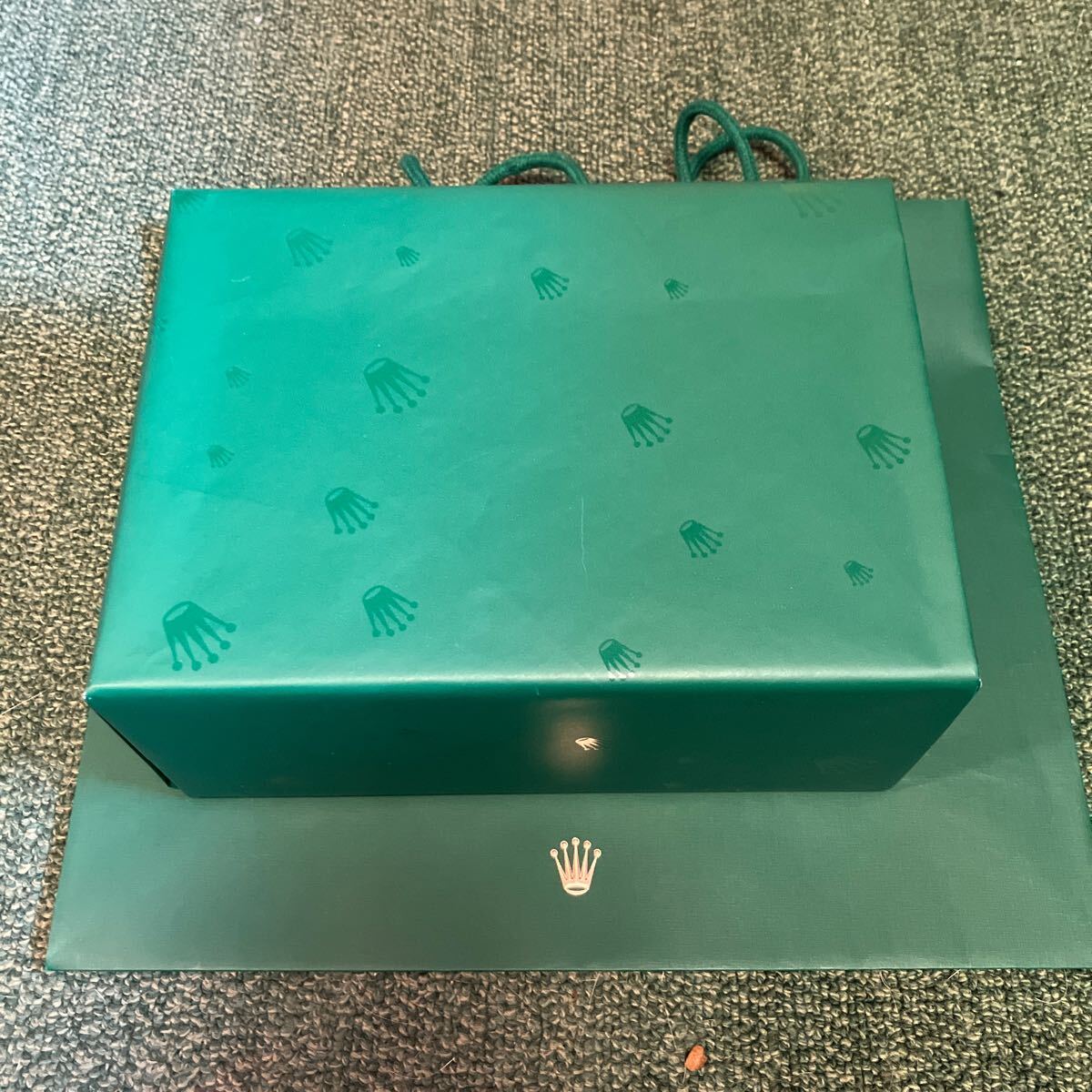 ロレックス　 ROLEX L箱用　包装紙ショッパー