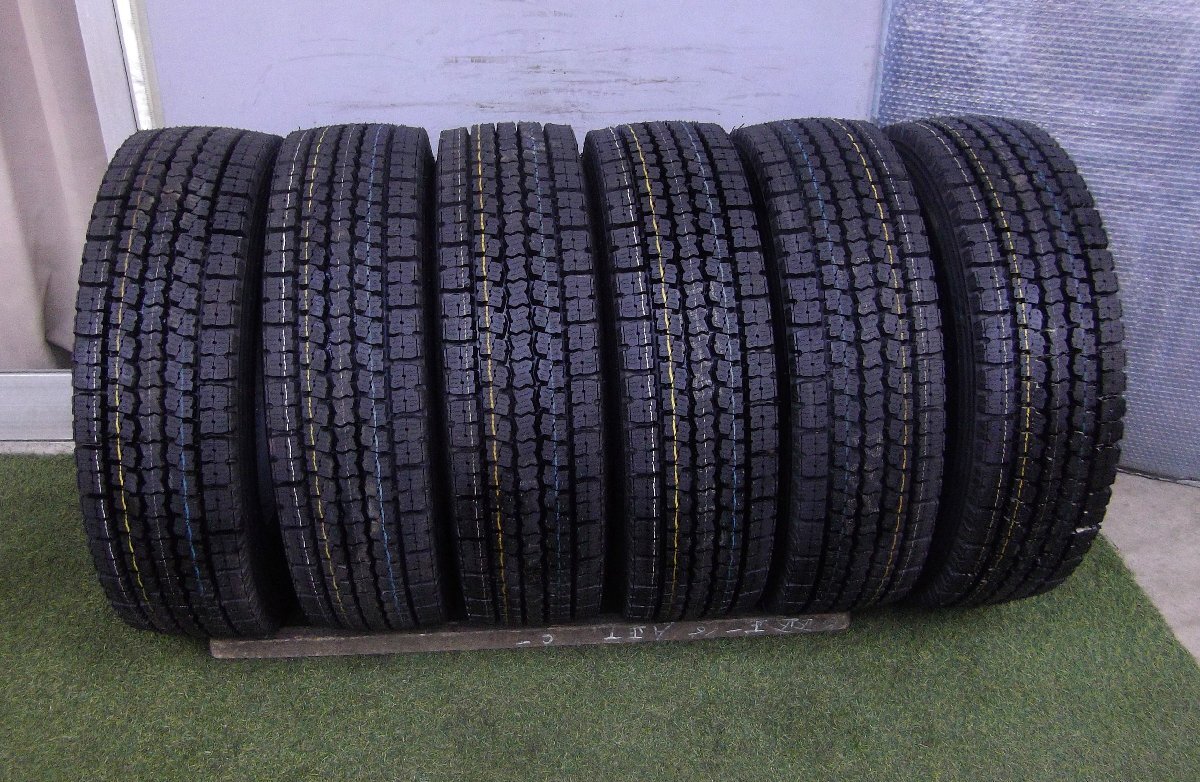 *215/70R17.5,123/121J Toyo M919 зимний!! зимний бородвка есть новый товар!* свет для грузовика .!! самовывоз теплый прием *6 шт. комплект цена!!_A560