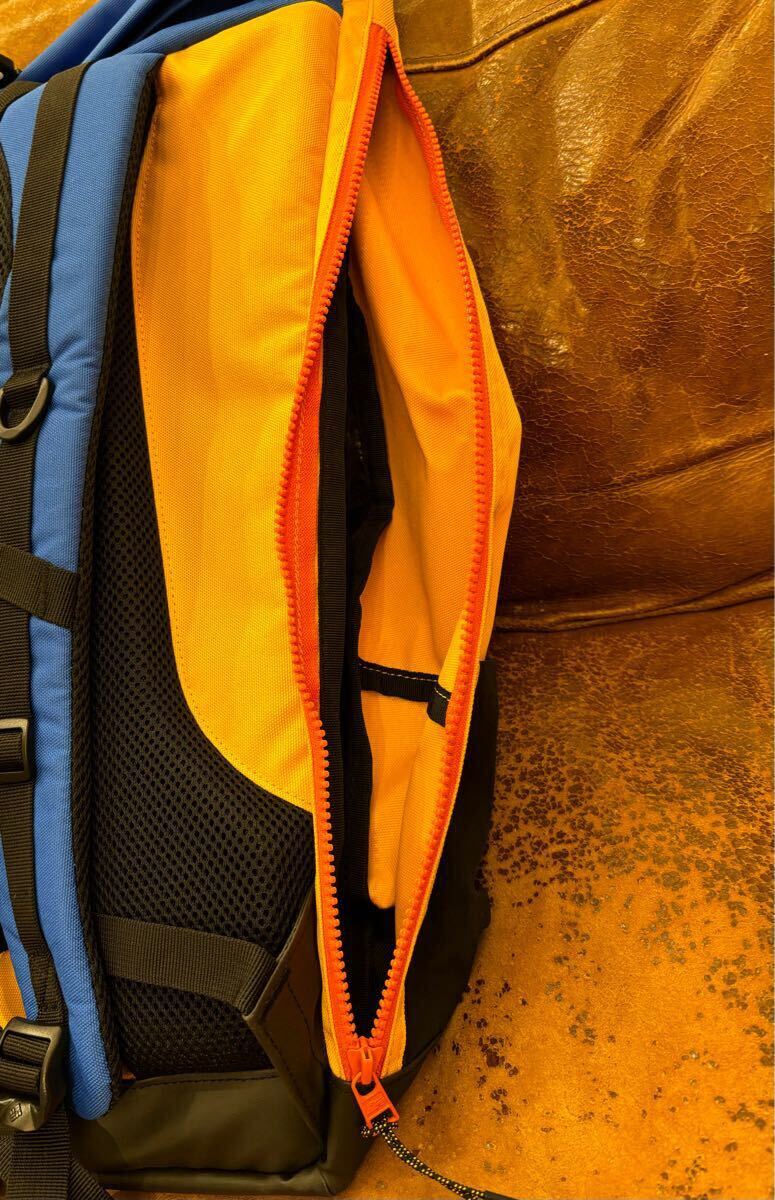 新品 日本未発売 限定 レア KITH colombia rolltop bag キス 新品 日本未発売 限定 レア KITH colombia rolltop bag キス