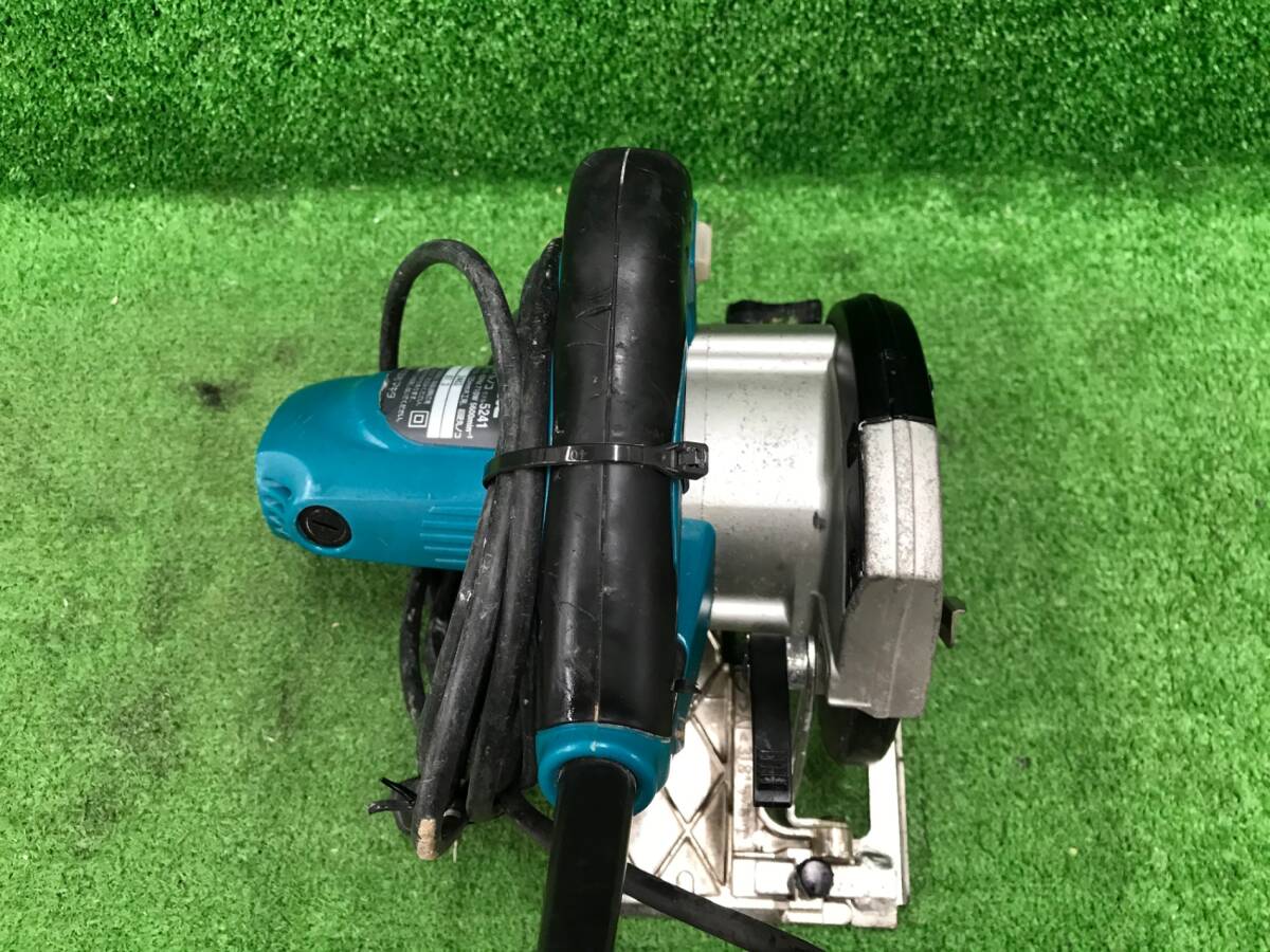 【中古品】★makita(マキタ) 125㎜內(nèi)裝マルノコ アルミベース 5241　IT5XCOXPW56S