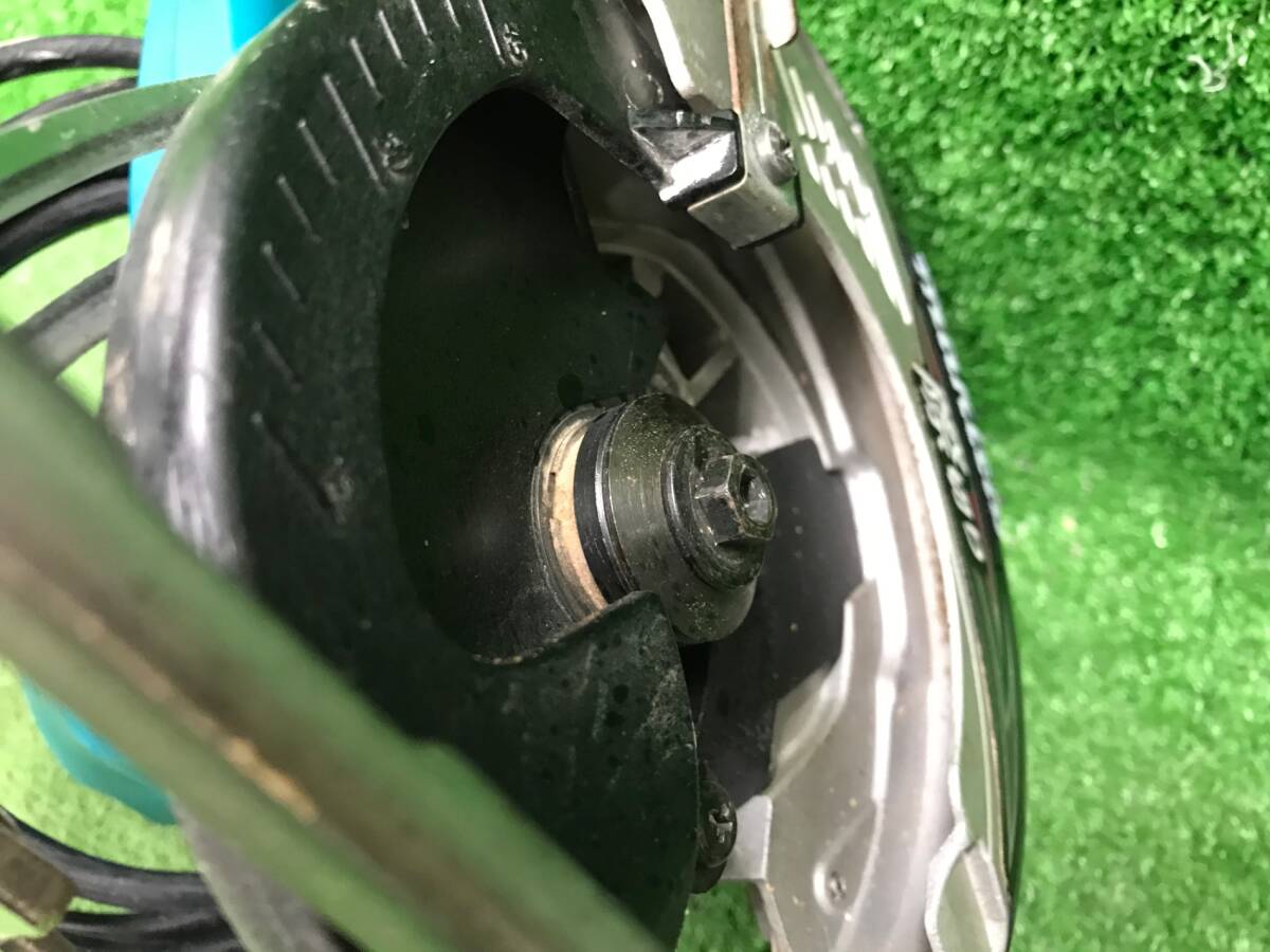 【中古品】★makita(マキタ) 125㎜內(nèi)裝マルノコ アルミベース 5241　IT5XCOXPW56S
