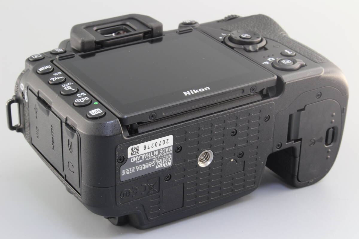 Nikon  D7500  ボディ　極美品 Amazon | Nikon デジタル一眼レフカメラ D7500 ボディ ブラック