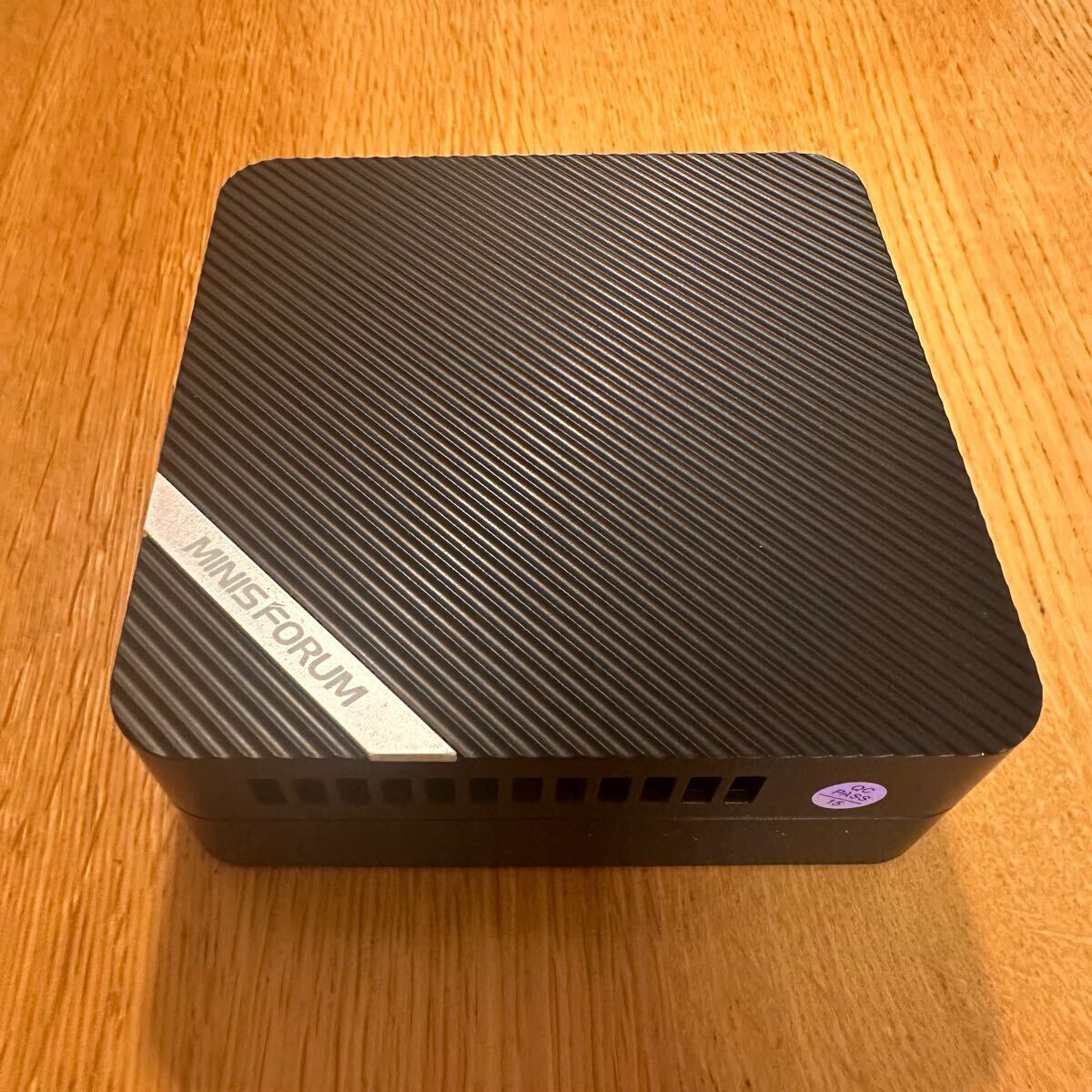 MINIS FORUM UM560 ジャンク ジャンク ミニPC MINISFORUM UM560 電源が入らない SSDなし