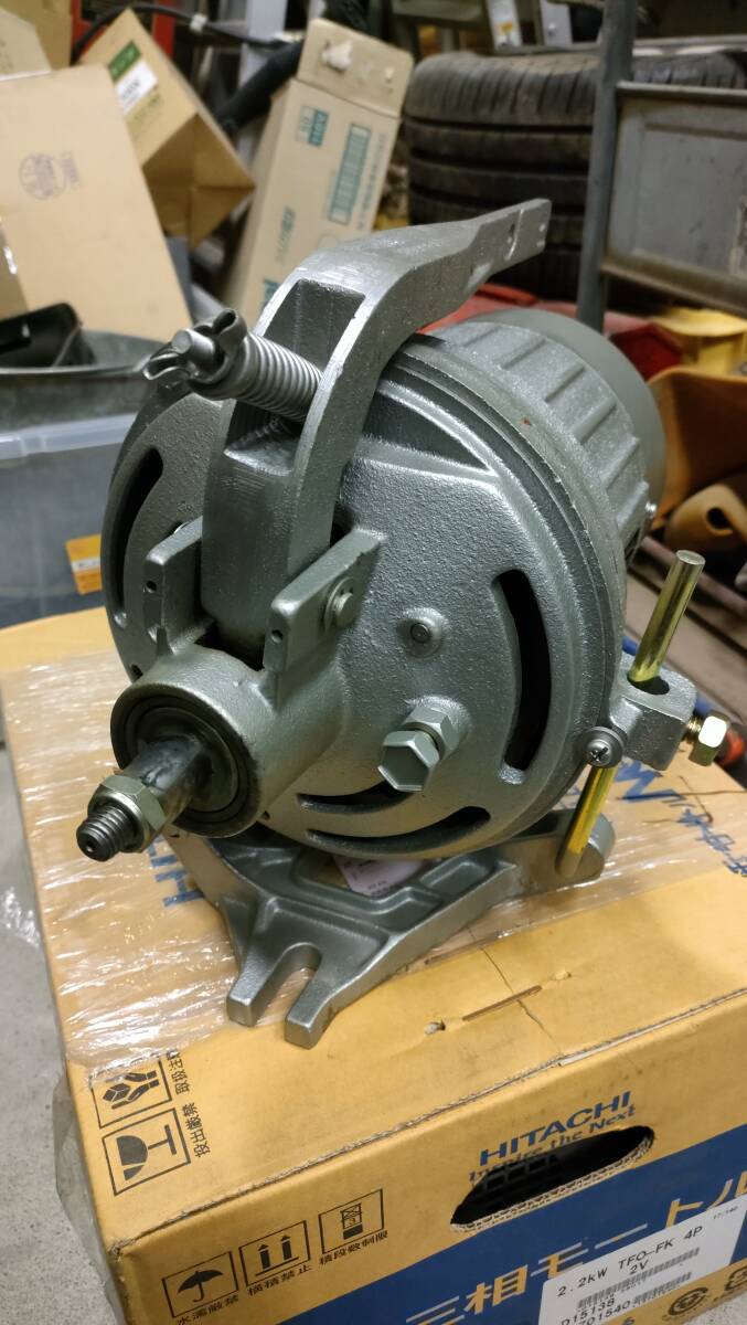 未使用 三菱 クラッチモーター CB-402E 小型・卓上旋盤用 三相 AC200V 400W 2P モーター モートル