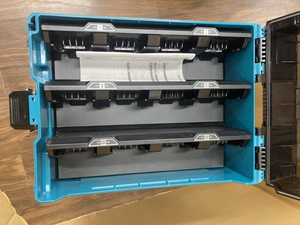 006□未使用品□マキタ 多口充電ケース BCC02 発電機・変圧器 006□未使用品□マキタ 多口充電ケース BCC02 発電機・変圧器