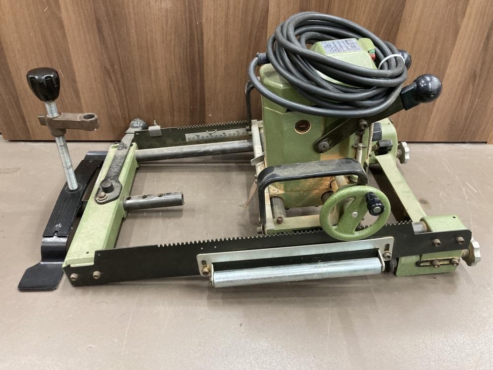 011◎おすすめ商品◎makita マキタ 大入レルーター 100V 2516N