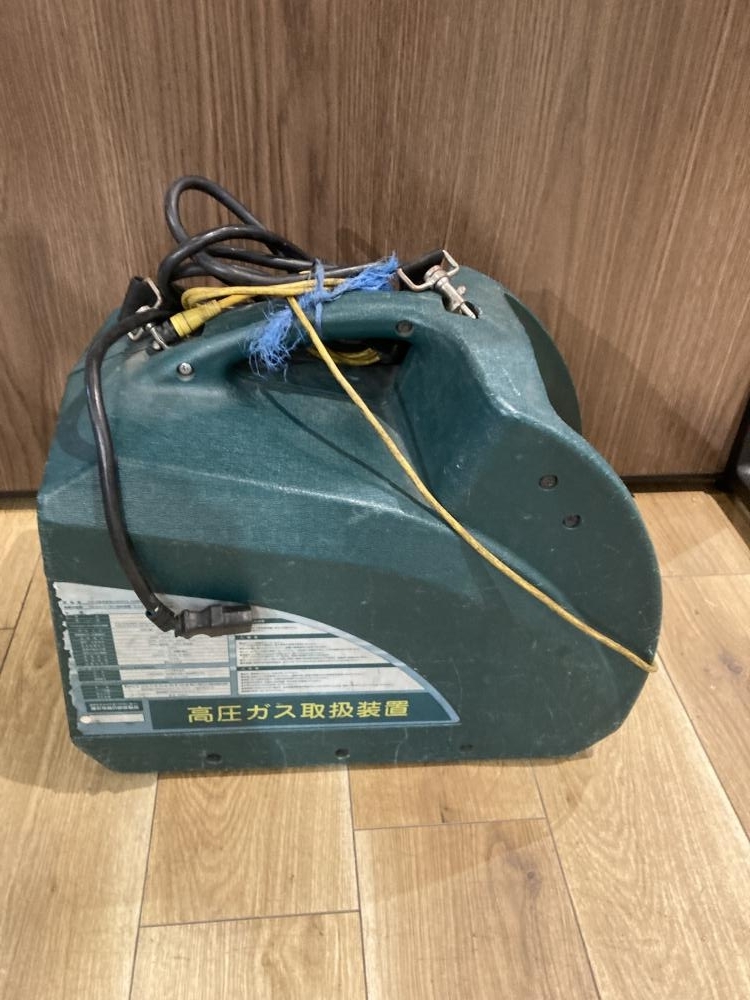 018☆ジャンク品☆Asada フロン回収装置 V200 Eco ※動作未確認 018☆ジャンク品☆Asada フロン回収装置 V200 Eco ※動作未確認