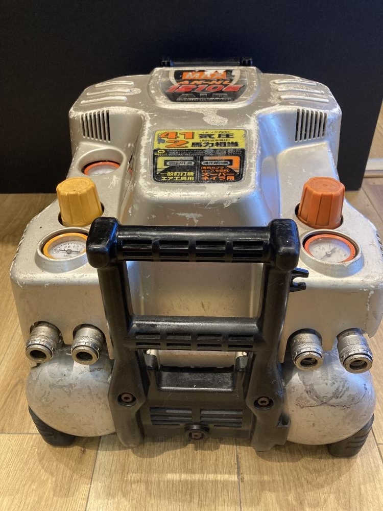 021■おすすめ商品■MAX 高圧・常圧エアコンプレッサ AK-HL1210E 満充填約7分、カバー割れあり、エアタンク圧力計故障