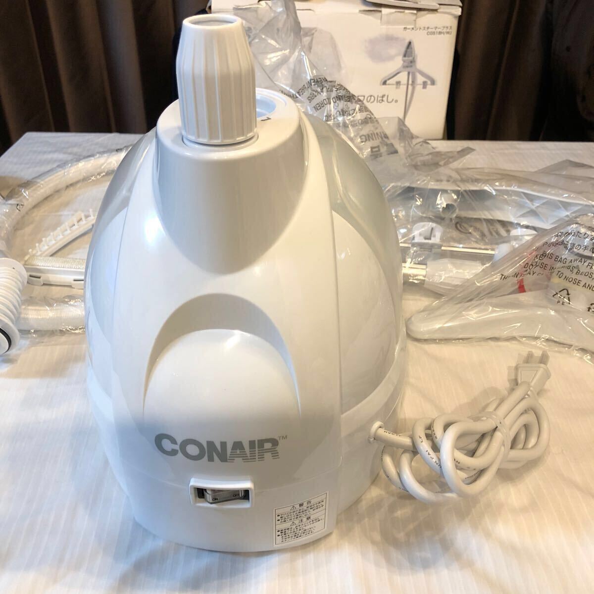 大人気衣類スチーマー】CONAIRガーメントスチーマープラスCGS18H 大人気衣類スチーマー】CONAIRガーメントスチーマープラスCGS18H