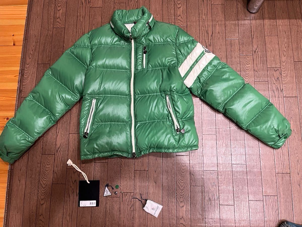 モンクレール　MONCLER ダウンジャケット ダウン 中古　美品