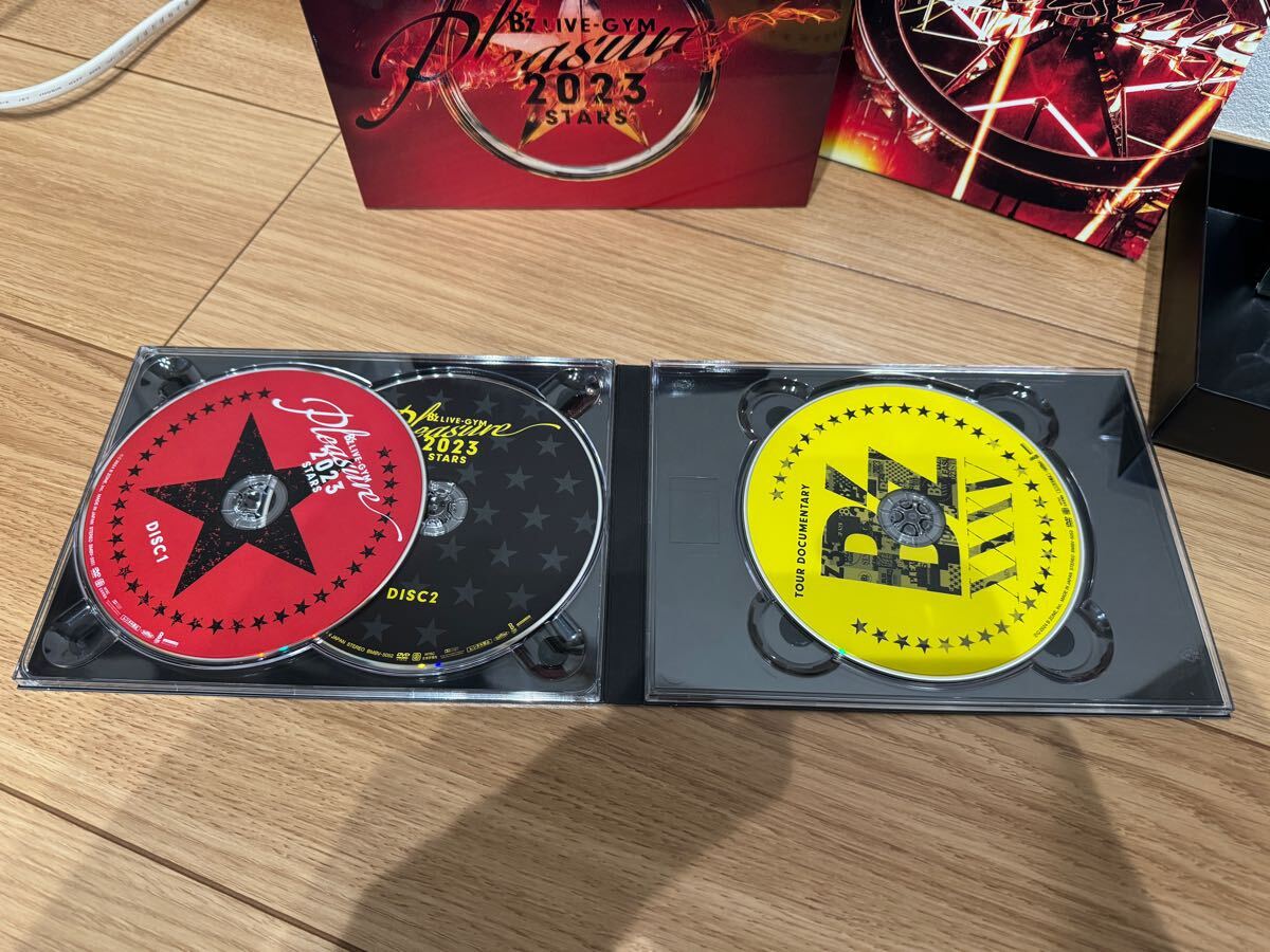 B'z ／ LIVE DVD『B'z LIVE-GYM Pleasure 2023 -STARS-』｜Yahoo