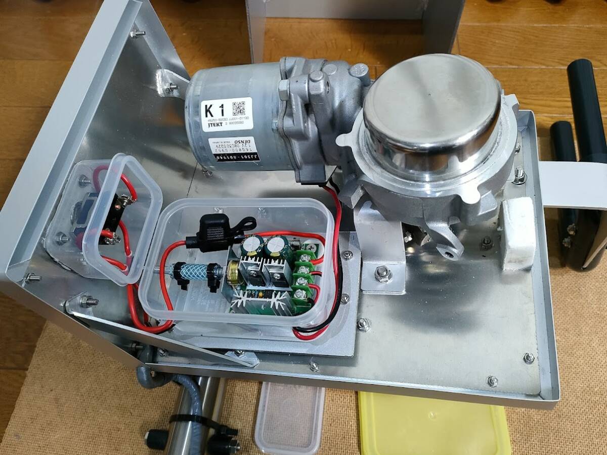 電動ビシ巻き取り機 ドラグ付 6カ月保障 12v用 左側用 電動ビシ巻き取り機 ドラグ付 6カ月保障 12v用 左側用