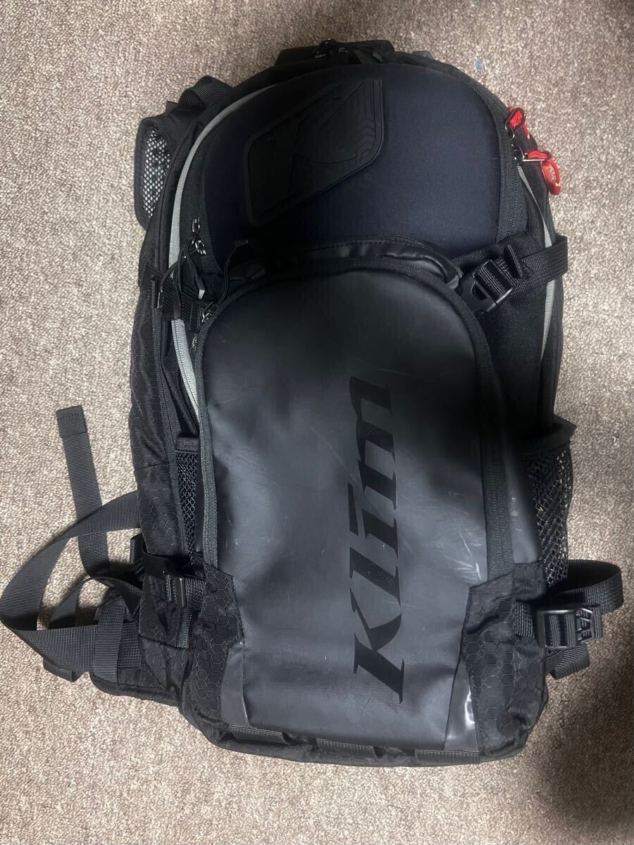 22000円 KLIM アバランチバックパック16 電気式 何回も使える 22000円 KLIM アバランチバックパック16 電気式 何回も使える