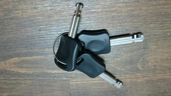処分 ギザプロダクツ 1個でツーロック可能 2mワイヤー ダブルループ MT777NF　ロック スモーク/シルバー 8003 ゆうメール可