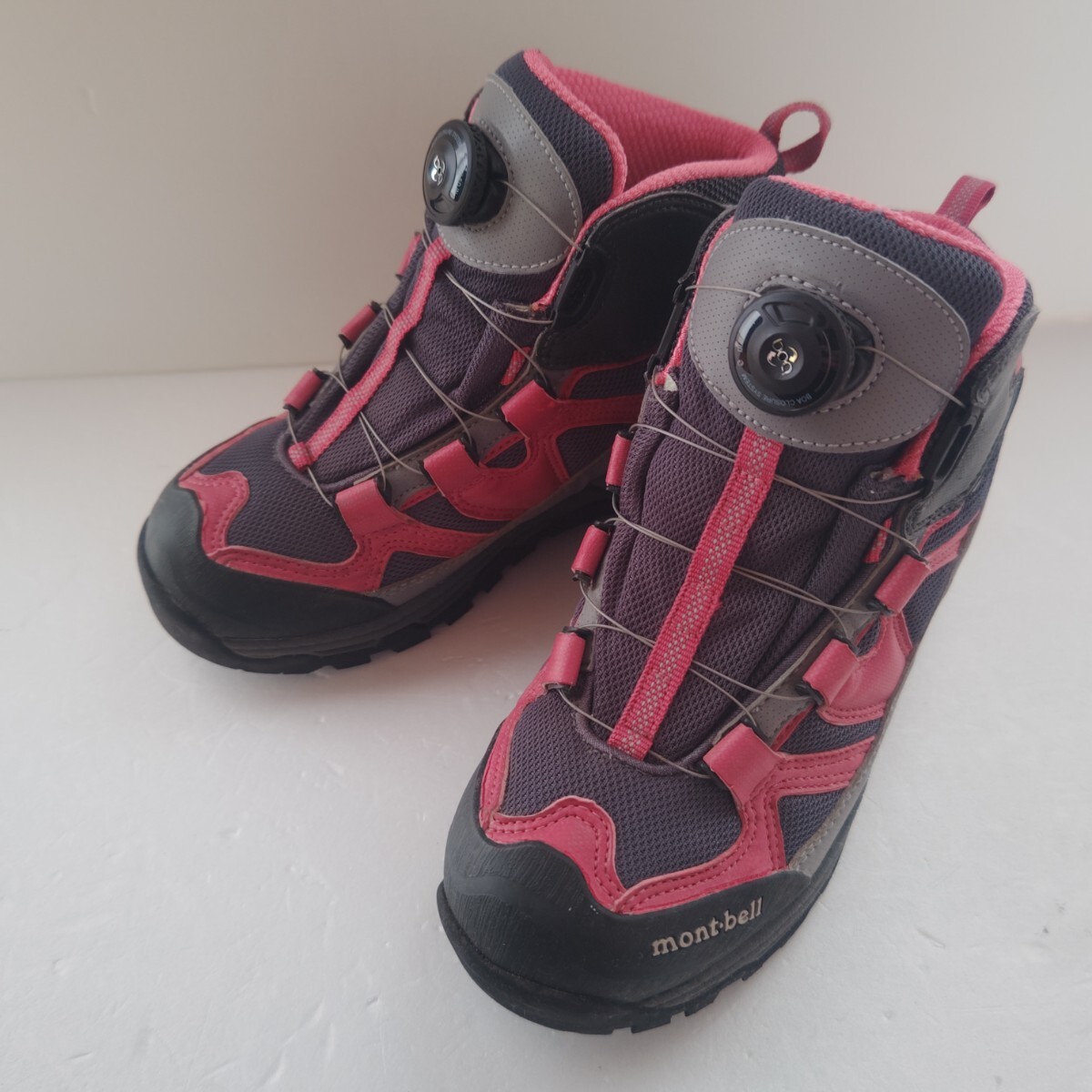 mont-bell GORE-TEX モンベル ゴアテックス マリポサトレール トレッキングブーツ 24cm グレー×ピンク BOA リールアジャスト 登山