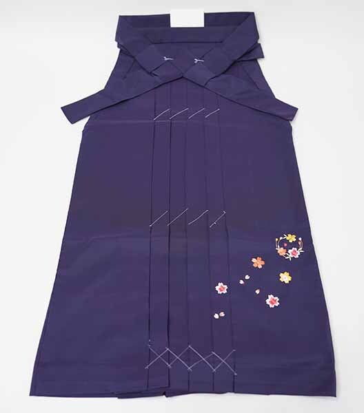 刺繍袴 女児袴 単品 女児 13歳用 行灯袴 袴下87cm 89cm 女の子 紫色 ヘラあり 卒業式 新品（株）安田屋 NO41353-3