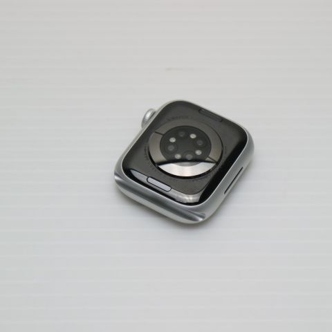 新品同様 Apple Watch Series8 41mm GPS+Cellular シルバー 新品同様 Apple Watch Series8 41mm GPS+Cellular シルバー