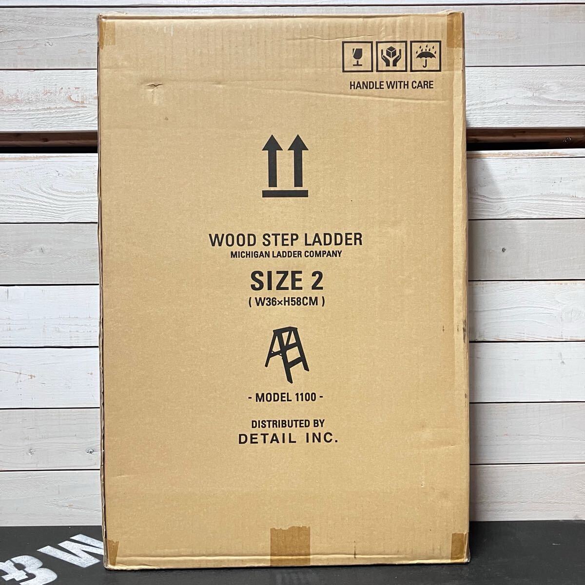 SIZE 2 MICHIGAN LADDER COMPANY WOOD STEP LADDER MADE IN USA SIZE 2 MICHIGAN LADDER COMPANY WOOD STEP LADDER MADE IN USA