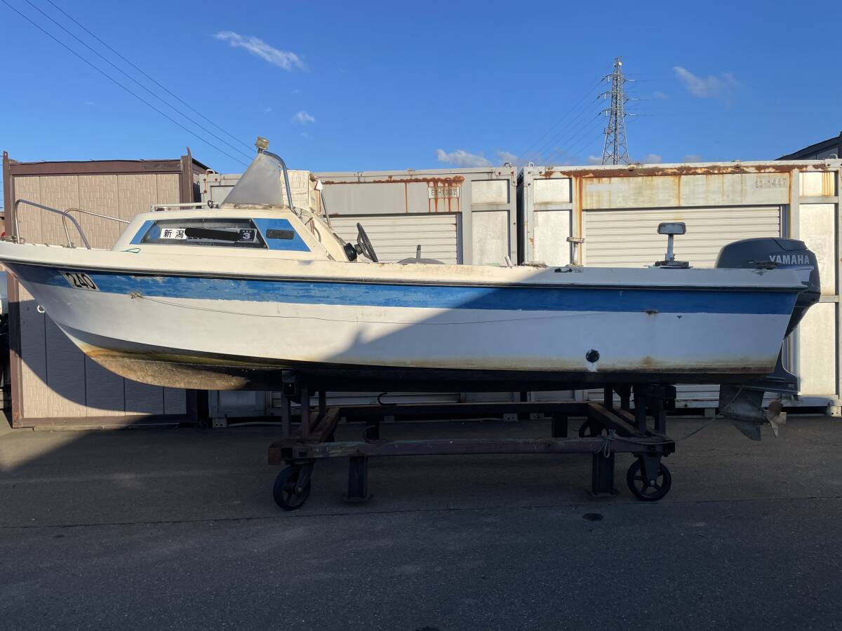 ボート 船 プレジャーボート FISH-17B 船台付 船外機 ヤマハ 40 ボート 船 プレジャーボート FISH-17B 船台付 船外機 ヤマハ 40