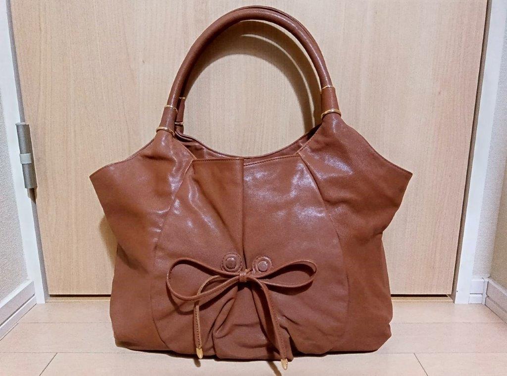 Le Vernisru* bell ni кожа большая сумка чай цвет золотой молоко шоколад Brown Gold плечо .. плечо 