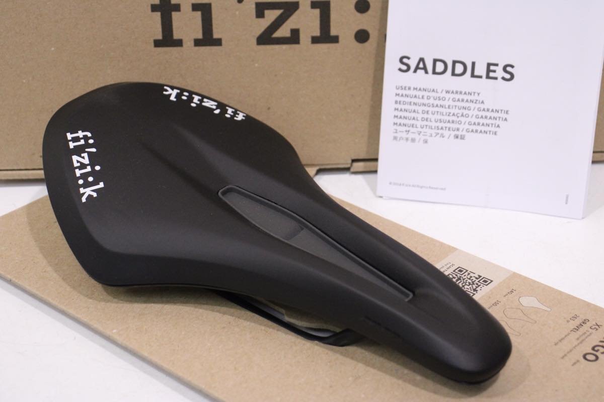 ★fi'zi:k フィジーク TERRA ARGO X5 サドル 未使用品