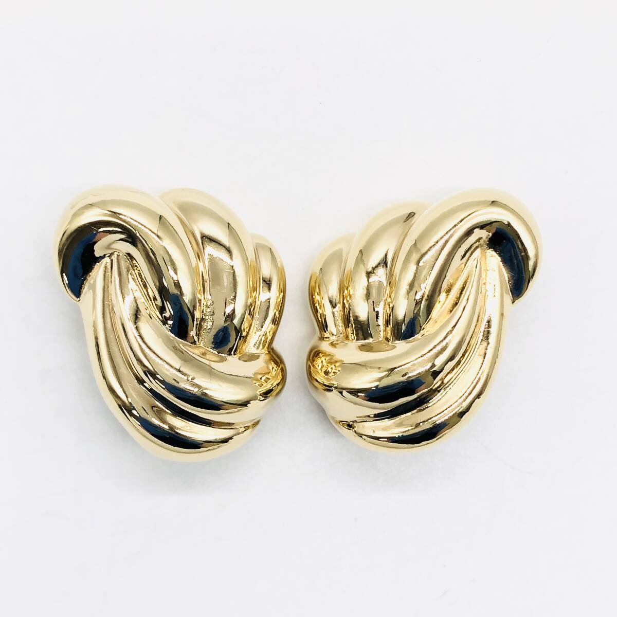 【保管品】【美品】NINA RICCI ニナリッチ イヤリング ゴールドカラー アクセサリー レディース / io-1598-sw