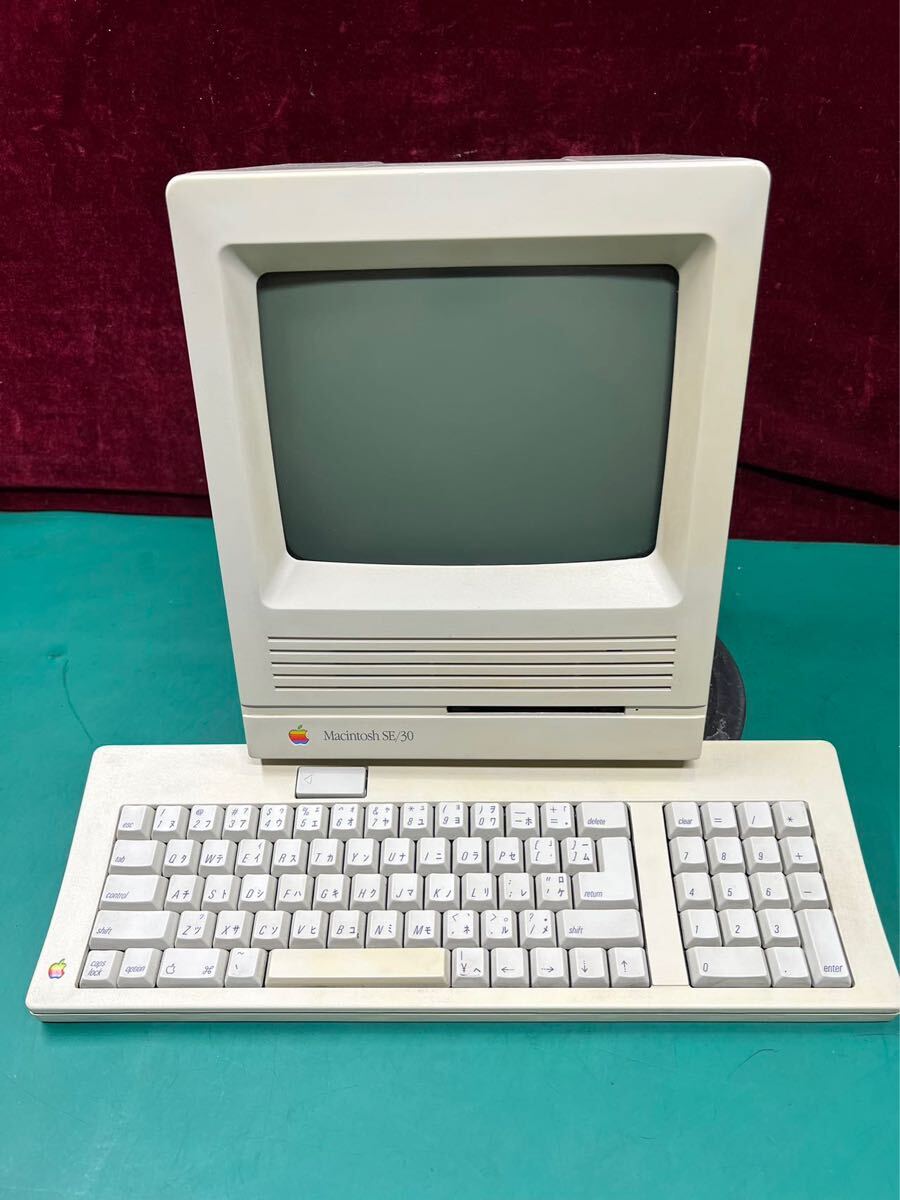 ジャンク レトロ 希少 レア Apple Macintosh Color Classic ジャンク レトロ 希少 レア Apple Macintosh Color Classic