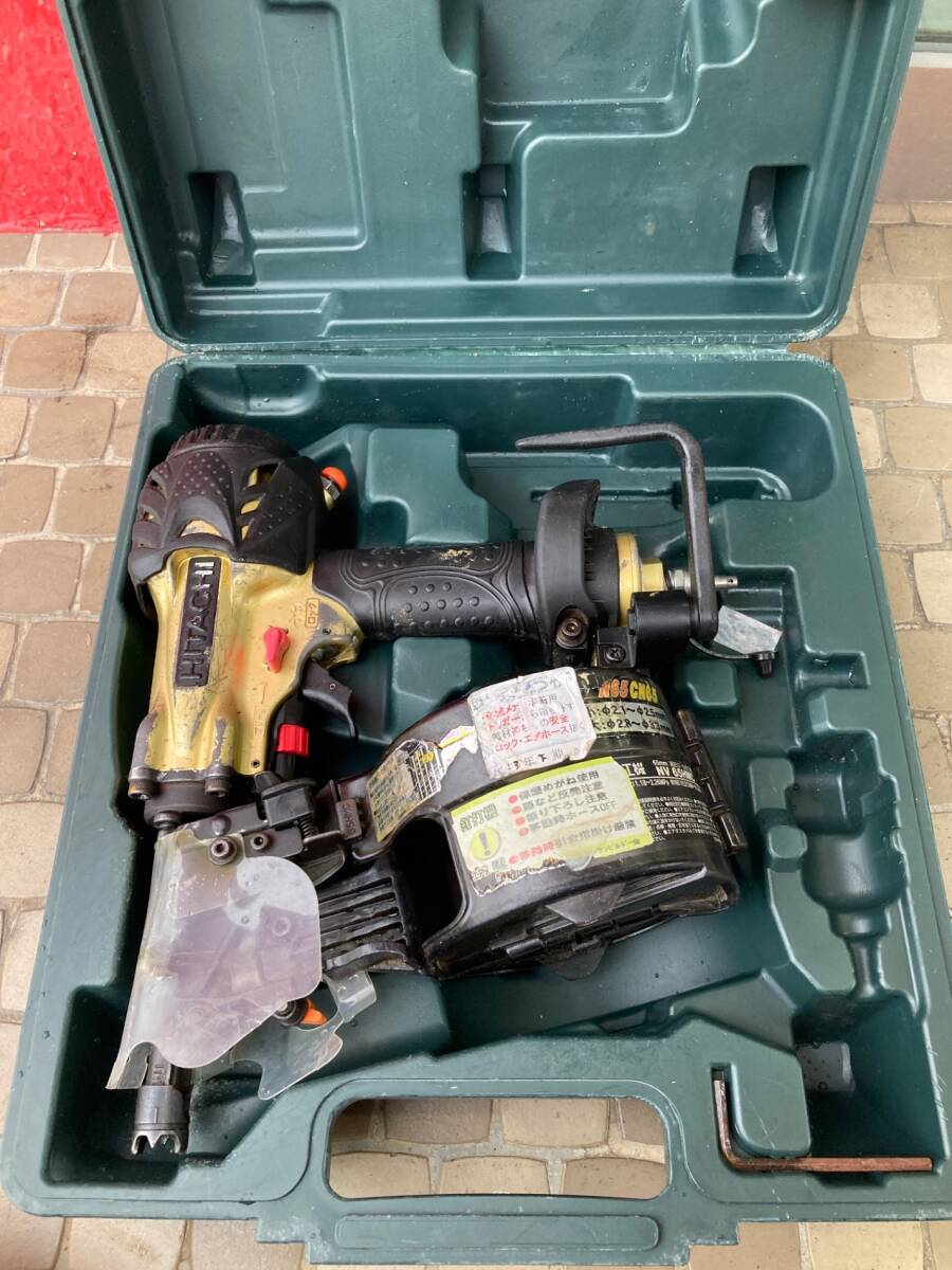 中古品】【0906】☆HiKOKI(日立工機) 50㎜高圧ロール釘打機 中古品】【0906】☆HiKOKI(日立工機) 50㎜高圧ロール釘打機