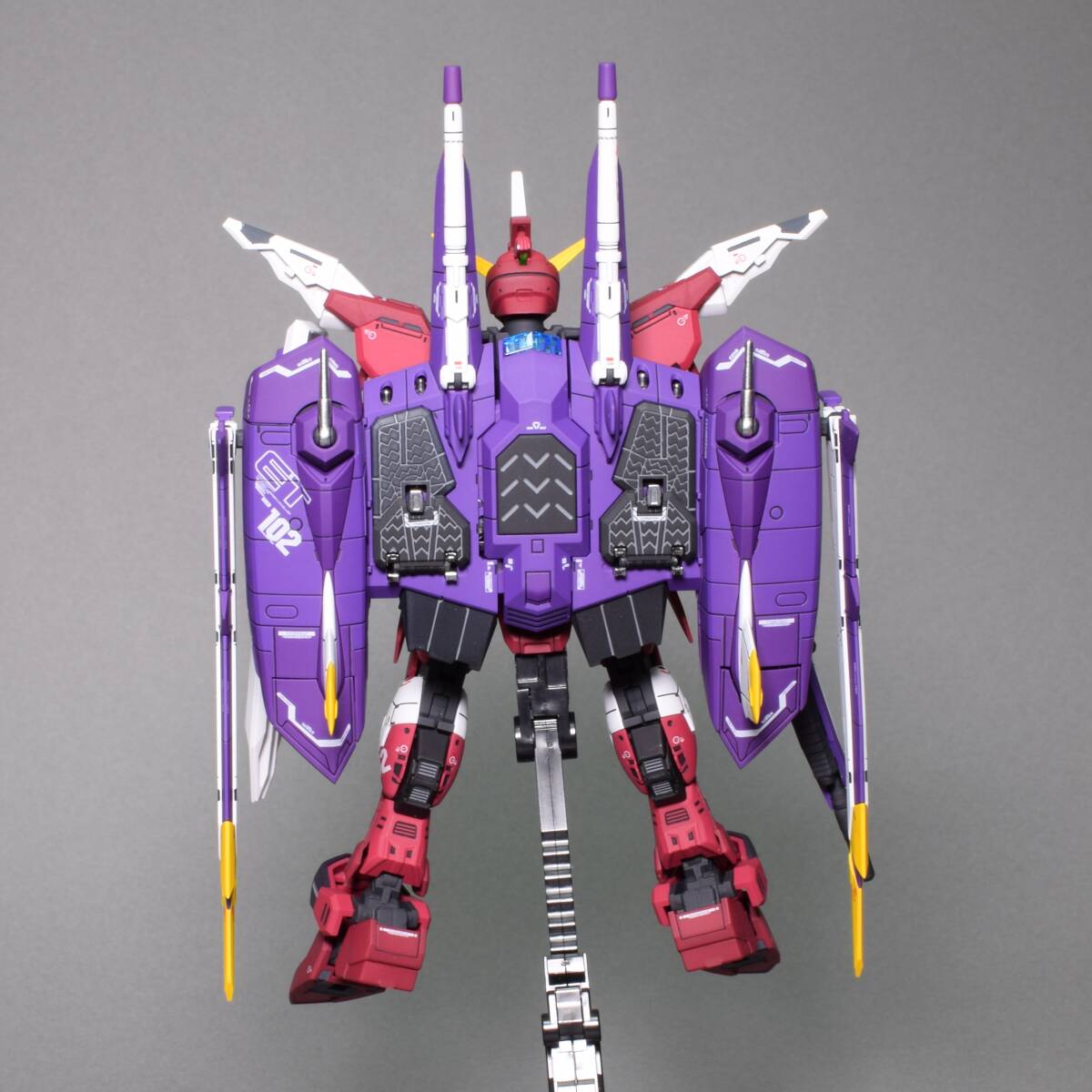 RG ジャスティスガンダム 塗装済完成品 ガンプラ RG ジャスティスガンダム 塗装済完成品 ガンプラ