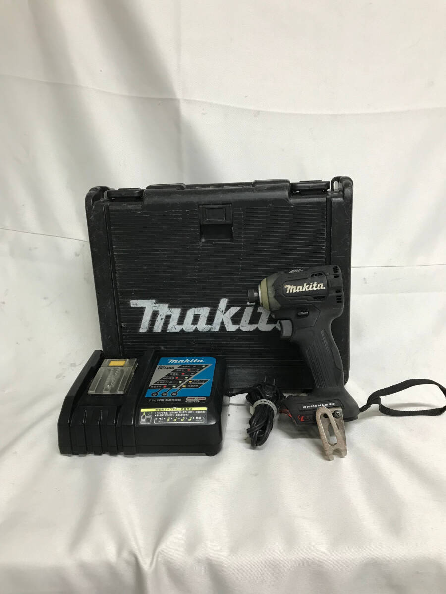 【北見市発】マキタ makita 充電式インパクトドライバ TD170D 黒 DIY マキタ makita 充電器 DC18RCT