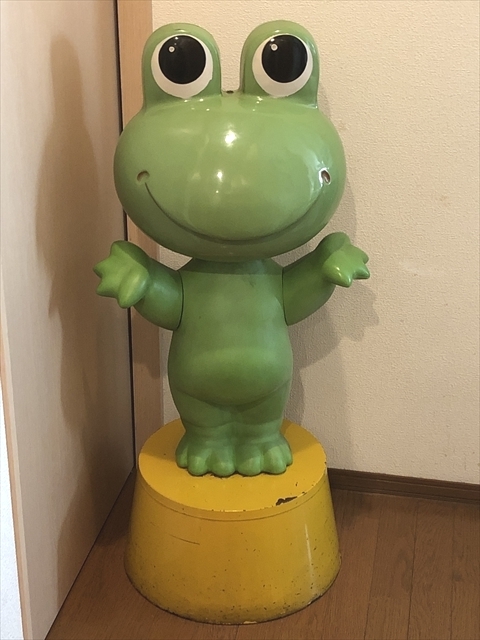 ケロちゃん コルゲンコーワ 2代目 店頭 宣伝用 カエル 薬局 昭和 ケロちゃん コルゲンコーワ 2代目 店頭 宣伝用 カエル 薬局 昭和
