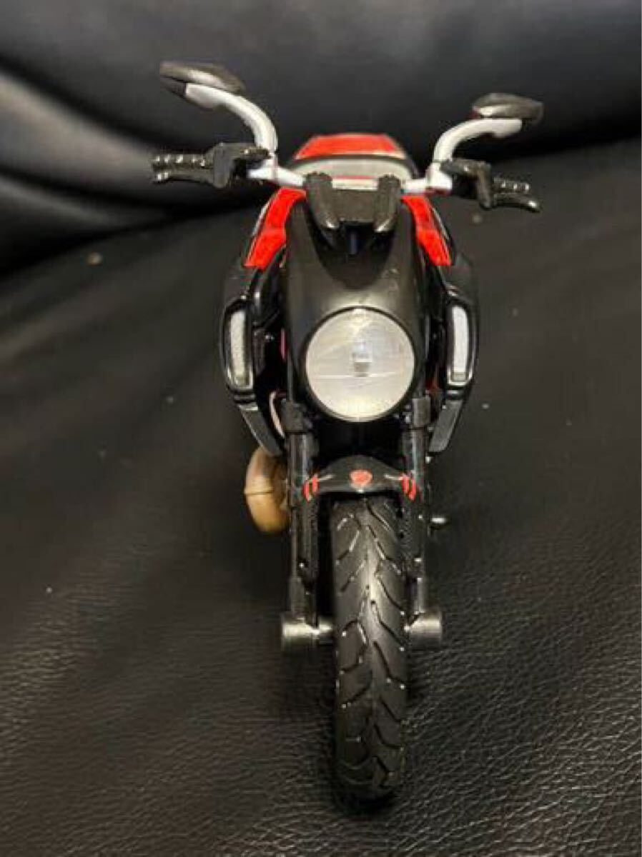 1/12スケール DUCATI Diavel Carbon ドゥカティ ディアベルカーボン ダイキャストバイク ミニカー オートバイ 完成品 Maisto マイスト