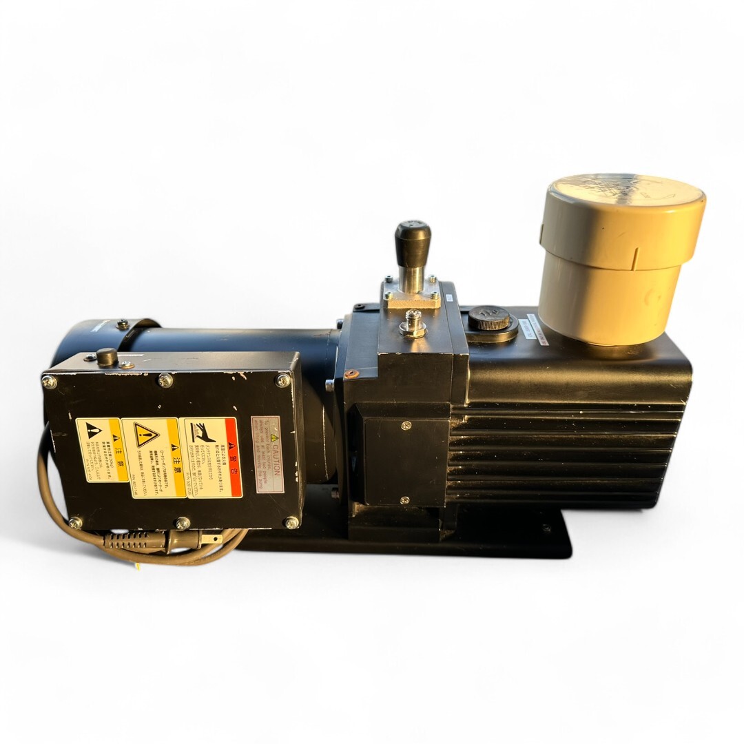 ULVAC 真空ポンプ GLD-137E / Vacuum Pump ULVAC GLD-137E /モーター AETFL64PH007_画像2