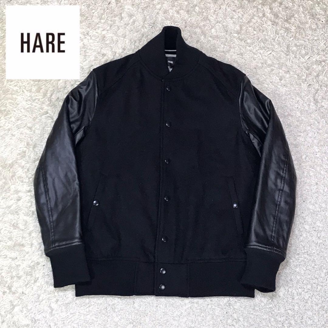 【シンプル◎】ハレ　フェイクレザースタジャン　光沢あり　ブラック　J61