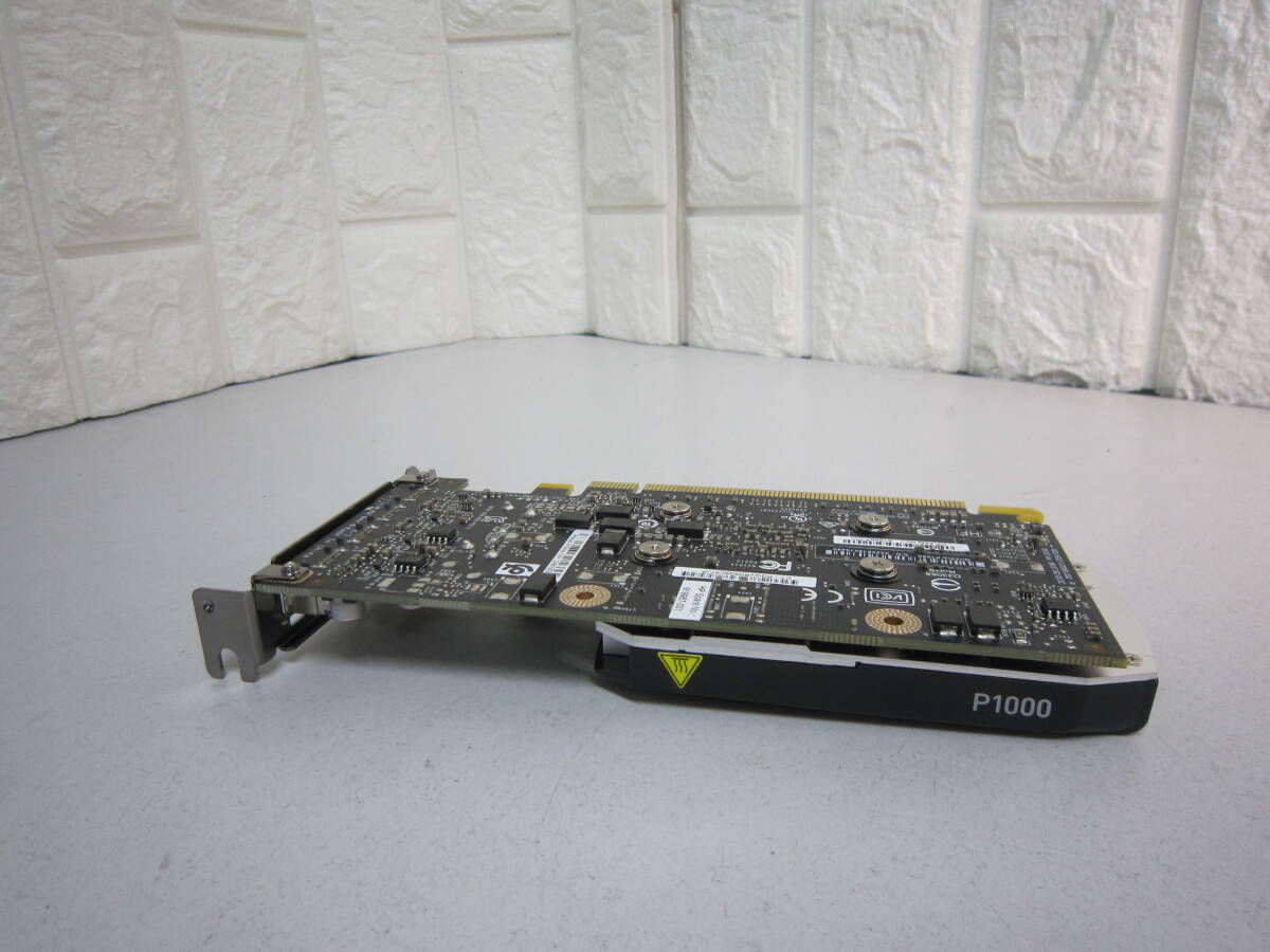 2981★NVIDIA QUADRO P1000 GDDR5 4GB ロープロファイル