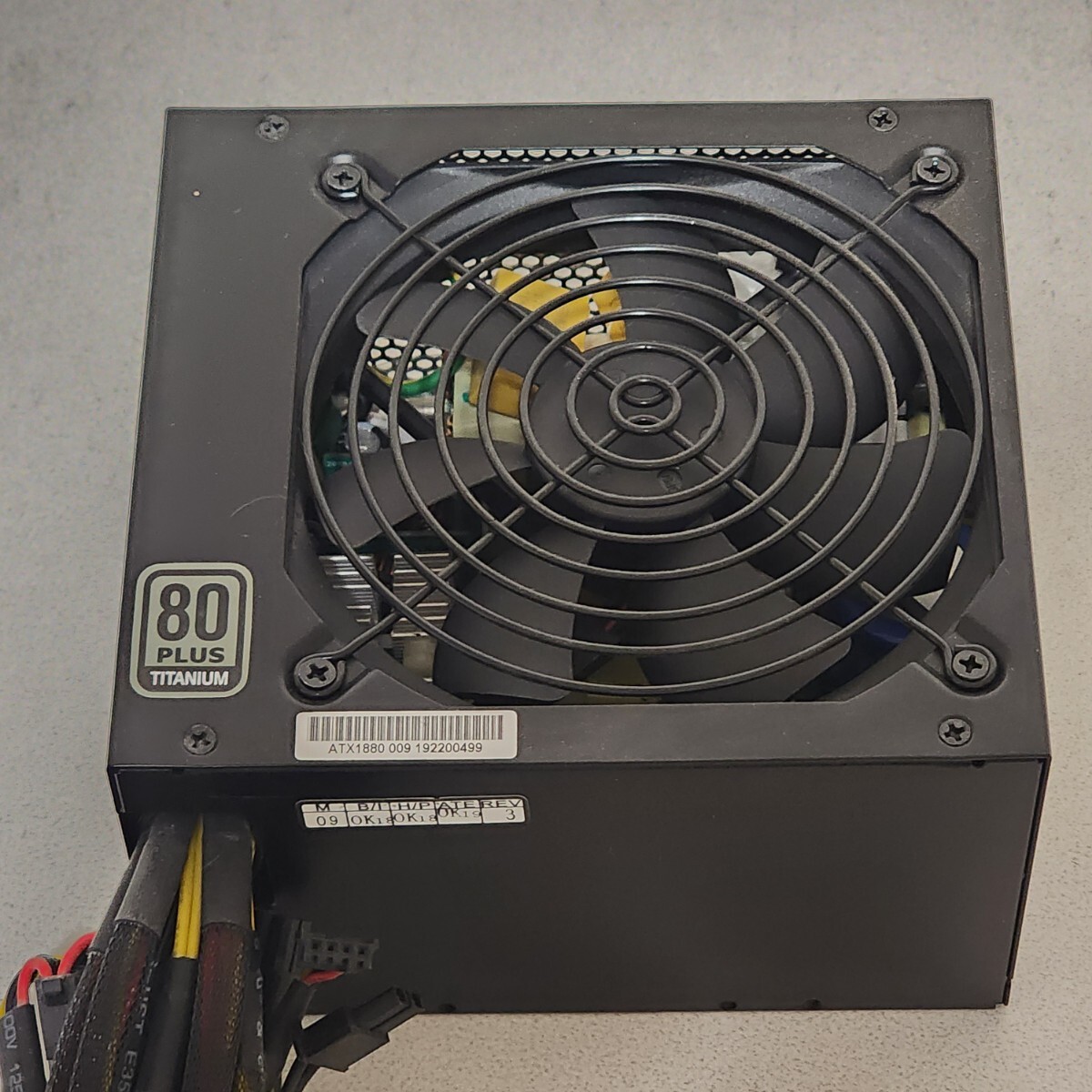 Enhance ATX-1880GA1 800W 80PLUS TITANIUM認証 ATX電源ユニット Enhance ATX-1880GA1 800W 80PLUS TITANIUM認証 ATX電源ユニット
