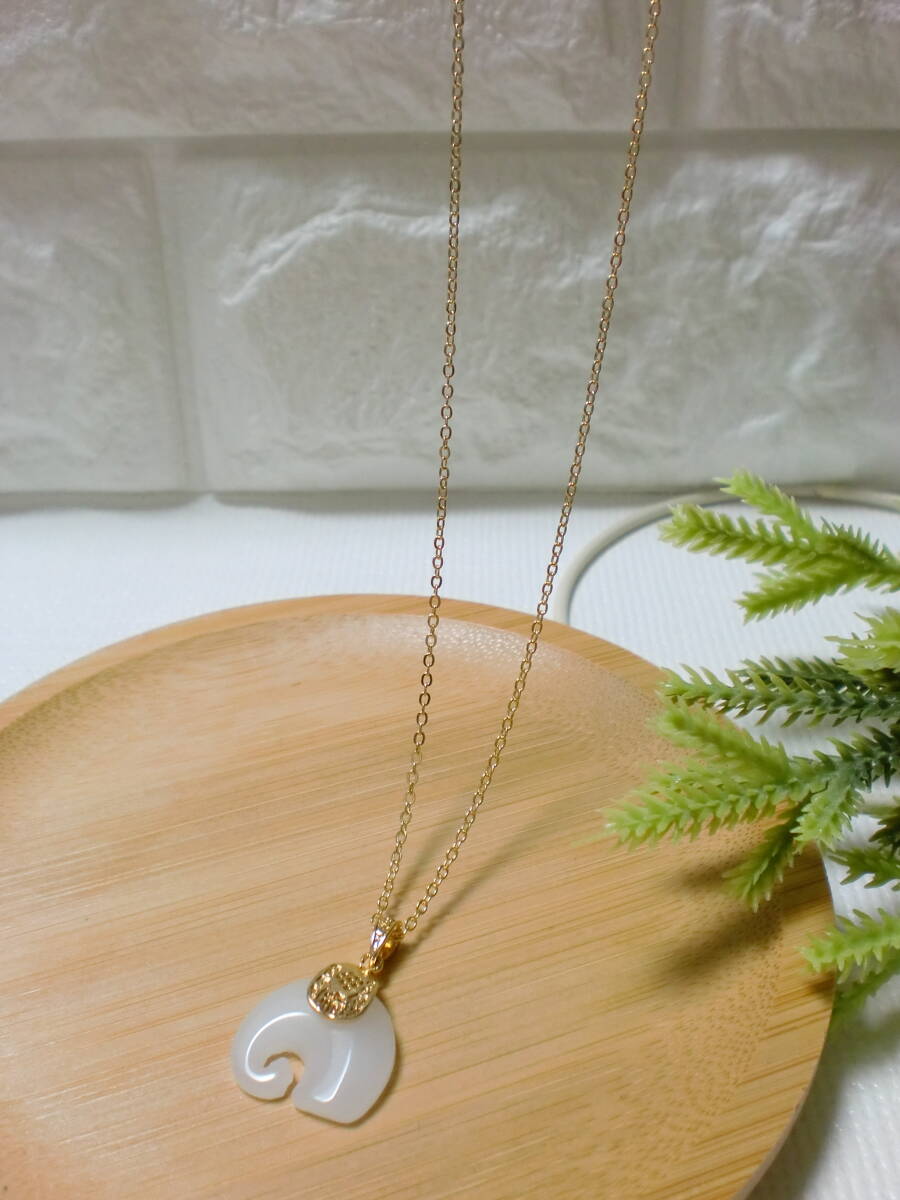 新品♪□ネフライト翡翠♪象のおしゃれなネックレス♪□WT 新品♪□ネフライト翡翠♪象のおしゃれなネックレス♪□WT