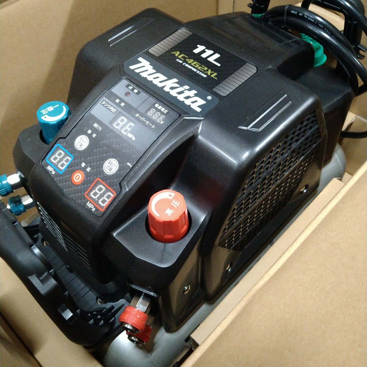 001未使用品【Makita マキタ エアコンプレッサ AC462XL ブラック 001未使用品【Makita マキタ エアコンプレッサ AC462XL ブラック