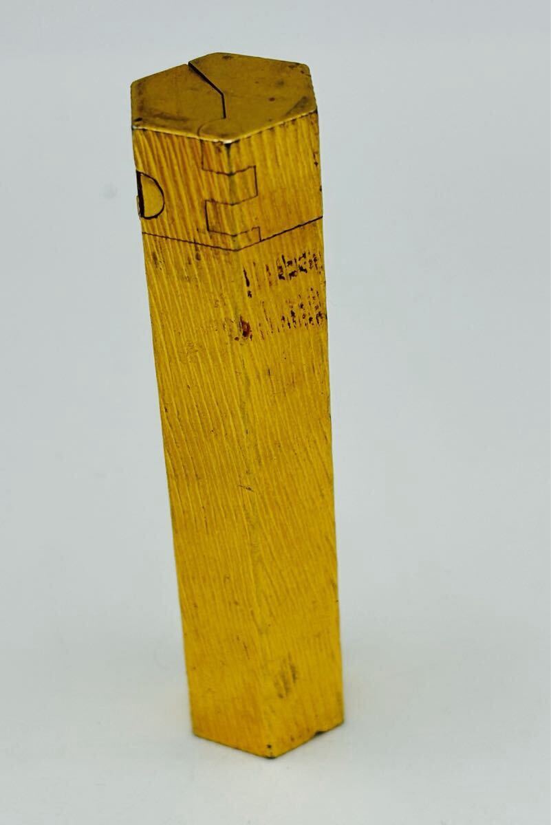 CELINE セリーヌ ガス ライター 六角形 ブランドライター 馬車 金色 CELINE セリーヌ ローラー式 ヘキサゴン 六角型 馬車柄 ガス