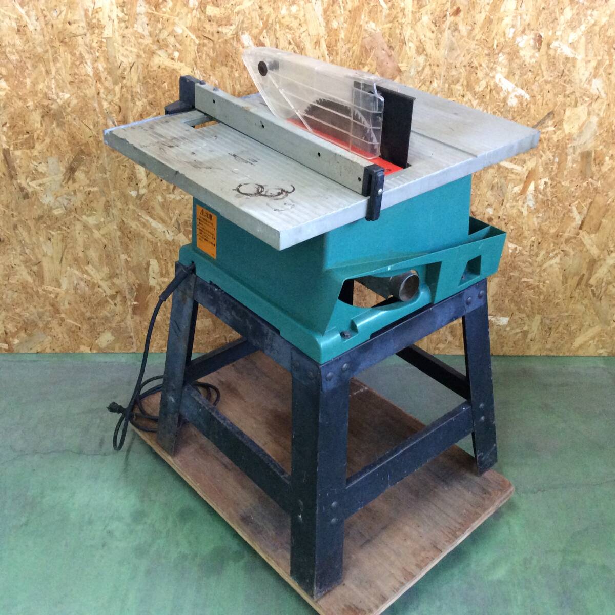 H-2916】中古品 makita マキタ 255mm マルノコ盤 2703 テーブル H-2916】中古品 makita マキタ 255mm マルノコ盤 2703 テーブル