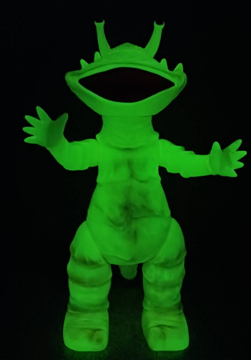 中古品】円谷コミュニケーションズ ソフビシリーズ 怪獣郷 中古品】円谷コミュニケーションズ ソフビシリーズ 怪獣郷