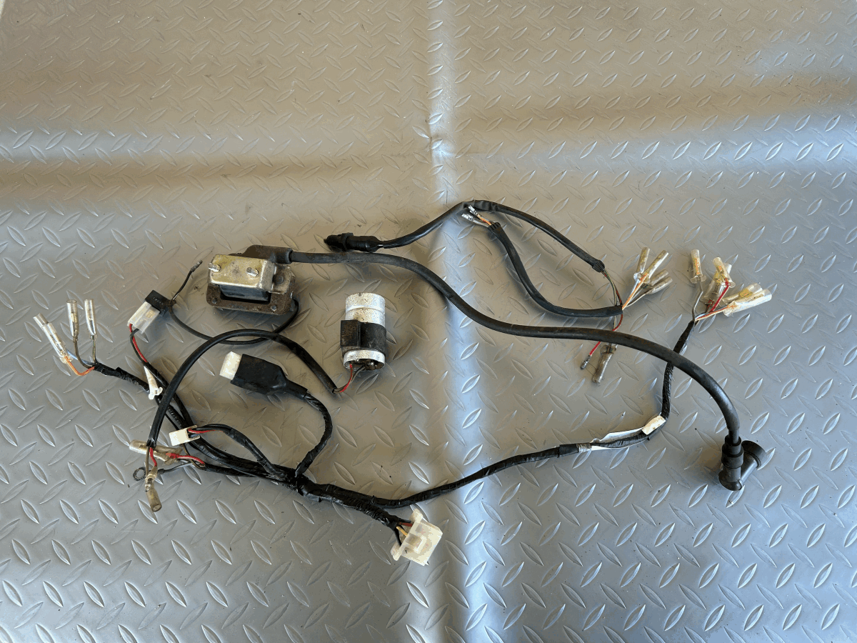ホンダ　４L モンキー　メインハーネス　コイル　ウィンカーリレー　Z50J