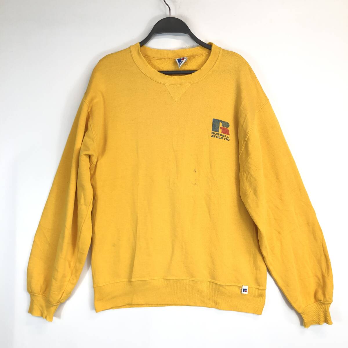 90s USA製 ラッセルアスレチック RUSSEL ATHLETIC 前Vスウェット 90s USA製 ラッセルアスレチック RUSSEL ATHLETIC 前Vスウェット