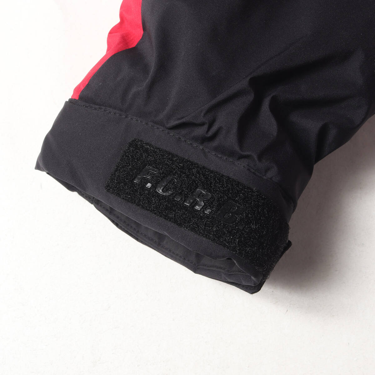 F.C.Real Bristol エフシーレアルブリストル ジャケット サイズ:XL 21AW ダウン ベンチパーカー (DOWN BENCH PARKA) レッド ブラック