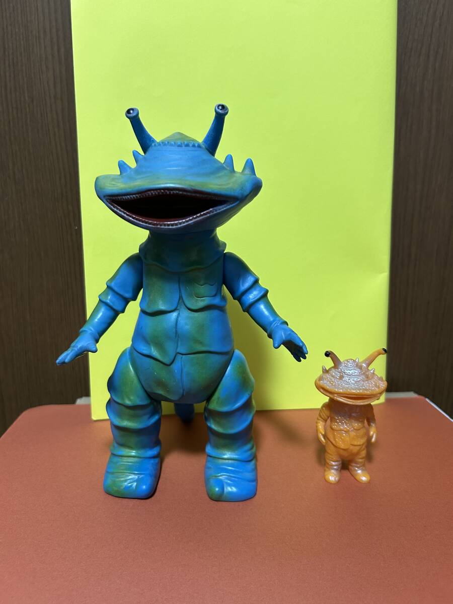 当時物　カネゴン　ブルマァク　マルサン　円谷プロ　ソフビ　ビンテージ　23cm 2体まとめて