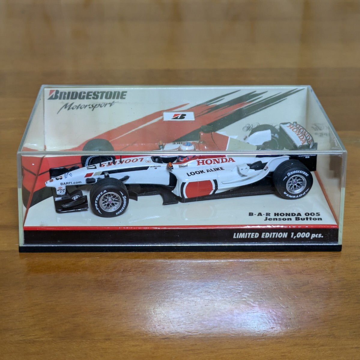 MINICHAMPS 1/43 403 030017 BAR HONDA 005 Jenson Button　鈴鹿サーキット　ブリヂストン　パッケージ　ジェンソン・バトン　BRIDGESTONE
