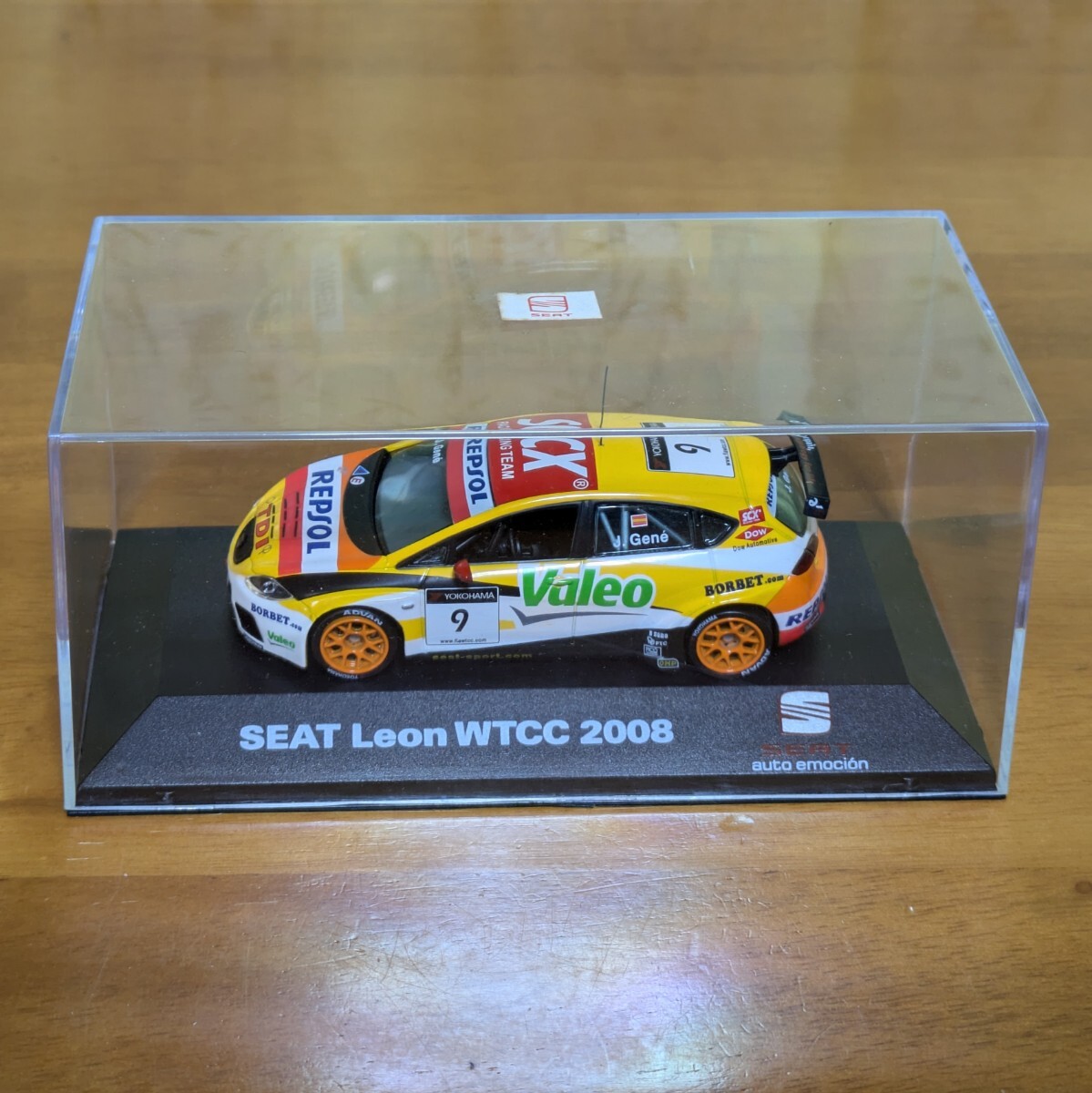 SEAT Leon WTCC 2008 J.Gene 1/43　セアト　紙パッケージありません