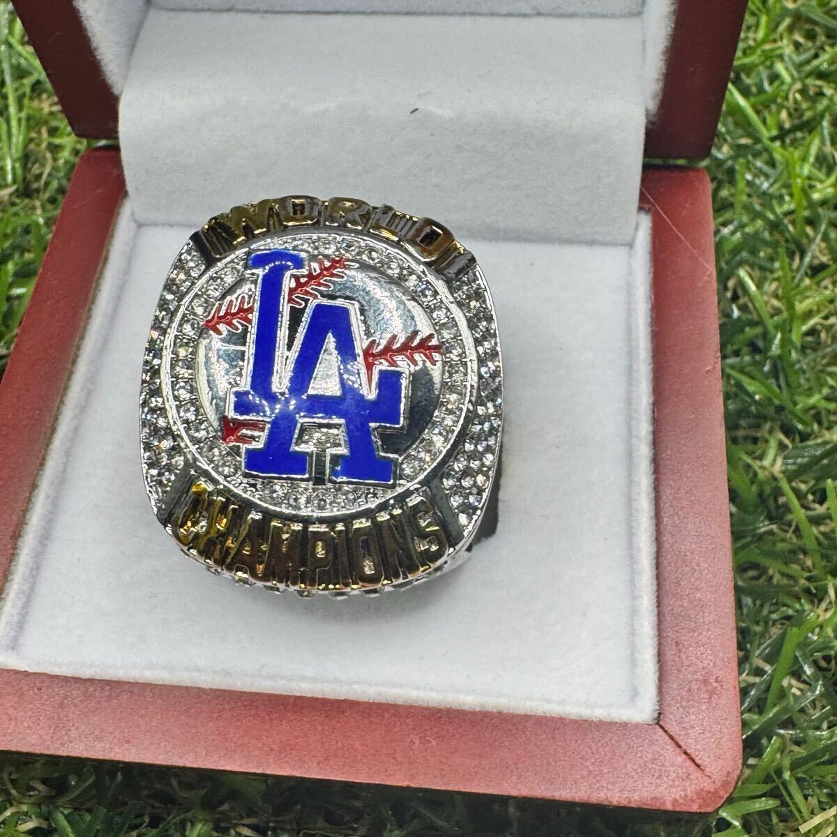 非売品 ドジャース 大谷翔平 #17 MLB WORLD CHAMPIONS 2024 非売品 ドジャース 大谷翔平 #17 MLB WORLD CHAMPIONS 2024