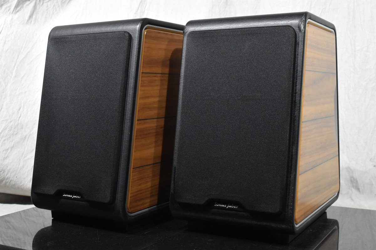 Sonus faber ソナスファベール スピーカーペア CHAMELEON B