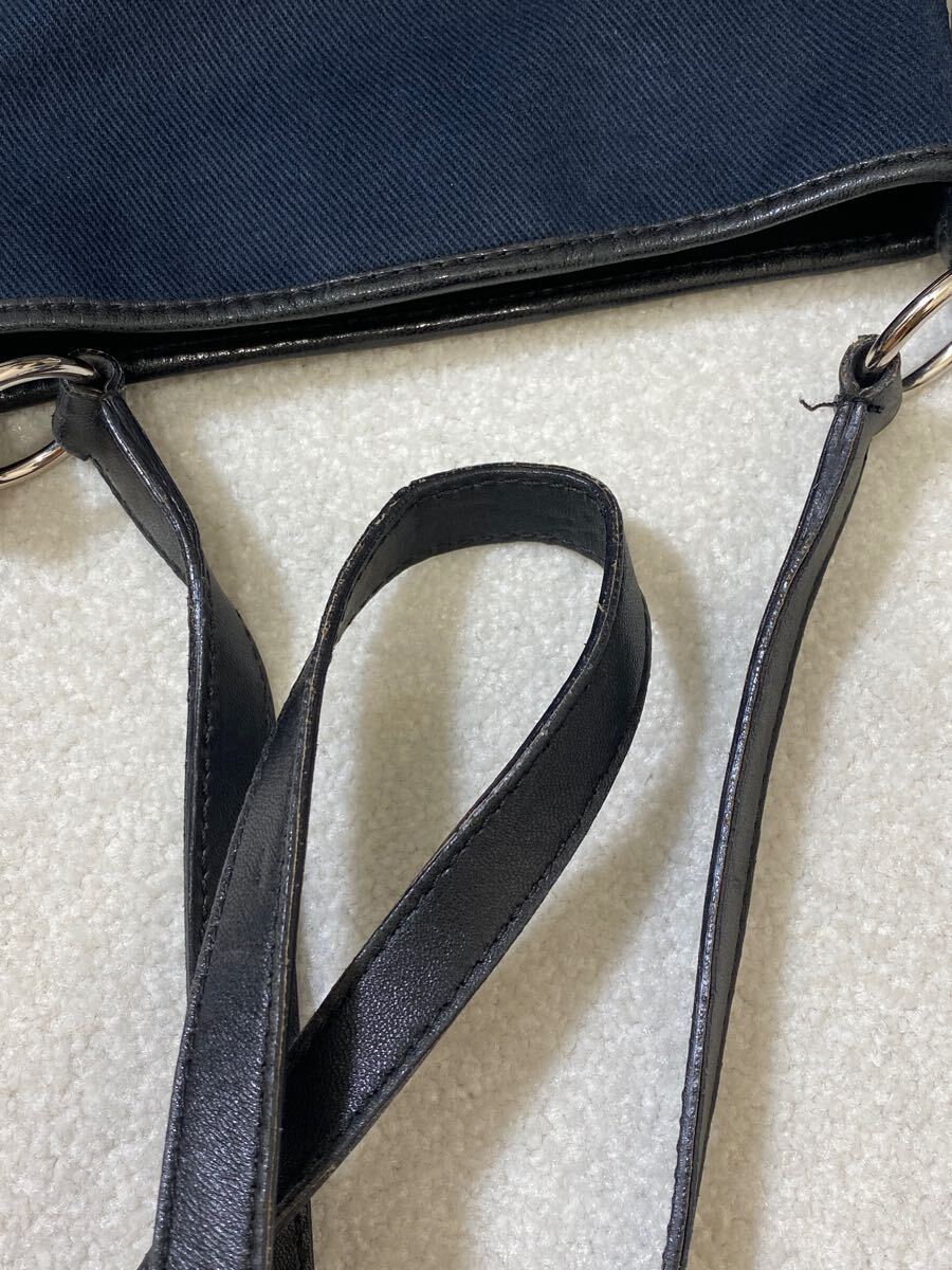 8083 Yves saint Laurent ショルダーバッグ 紺色 ネイビー イヴ 8083 Yves saint Laurent ショルダーバッグ 紺色 ネイビー イヴ